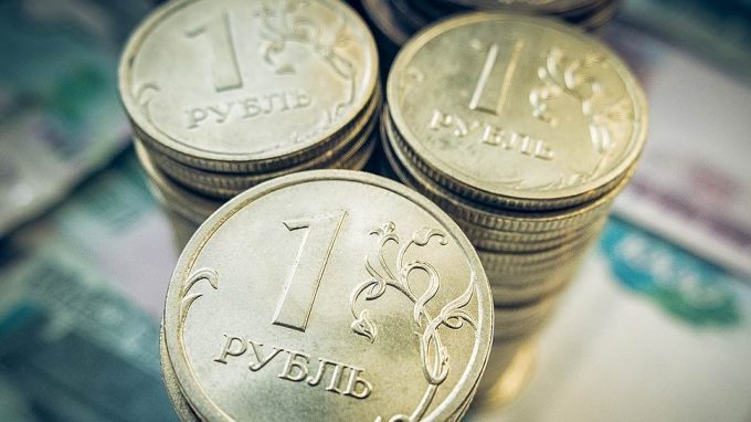 В какой валюте держат личные сбережения граждане России